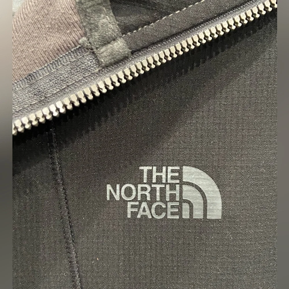 North Face Kadet Full Zip Black Jacket Men’s Size Small Lightweight Track Logo